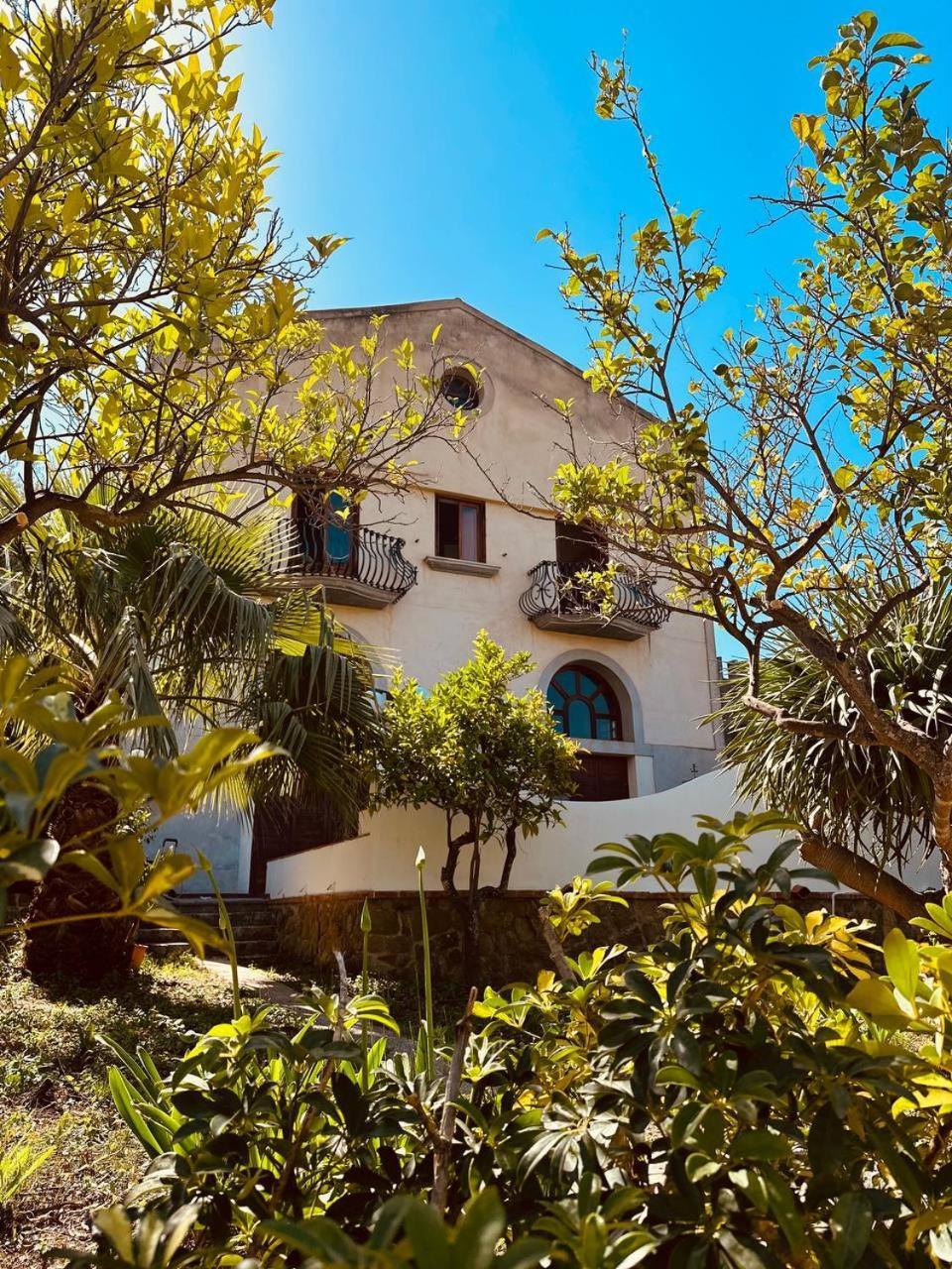 Villa Tiche เชฟาลู ภายนอก รูปภาพ