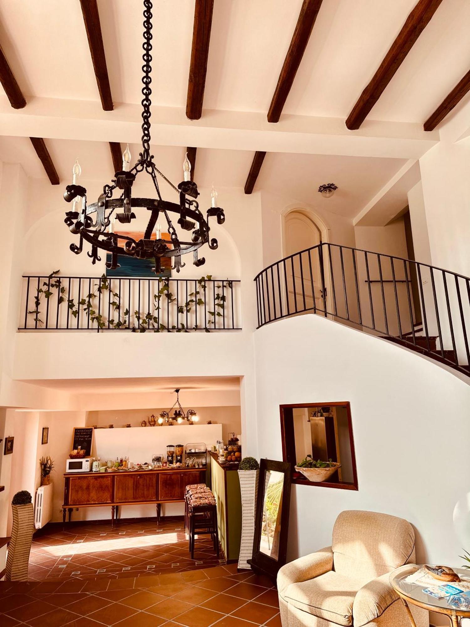 Villa Tiche เชฟาลู ภายนอก รูปภาพ